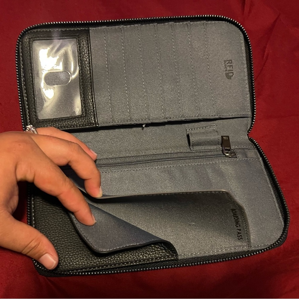 RFID Protection Wallet - Picture 5 of 7